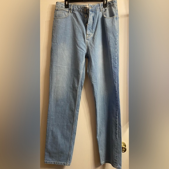 ASOS DESIGN baggy jeans in light stone wash - Picture 2 of 10